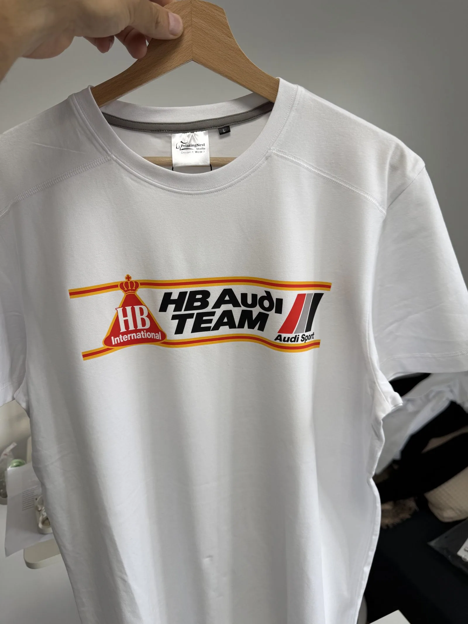 Wit T-shirt met HB Audi Team-bedrukking
